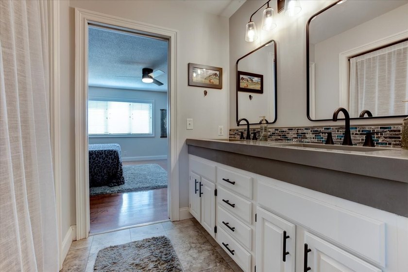 This beautifully updated Colonial-inspired home offers timeless - photo 27