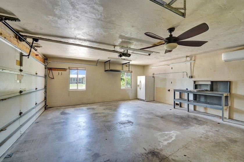 Welcome to this quiet and tucked away section of Oakland Park - photo 29