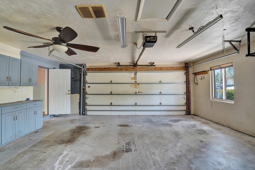 Welcome to this quiet and tucked away section of Oakland Park - photo 30