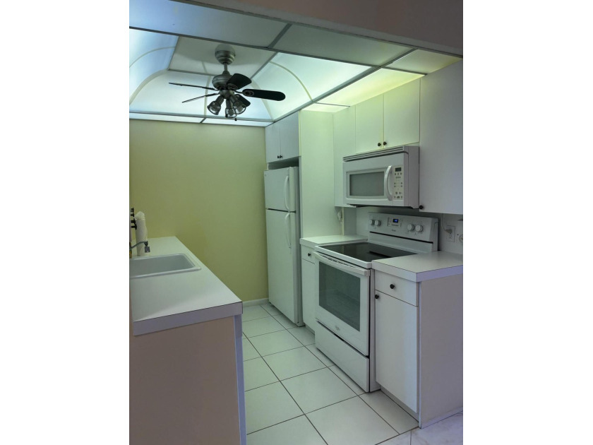 Your opportunity to own a piece of paradise. Location and - photo 8