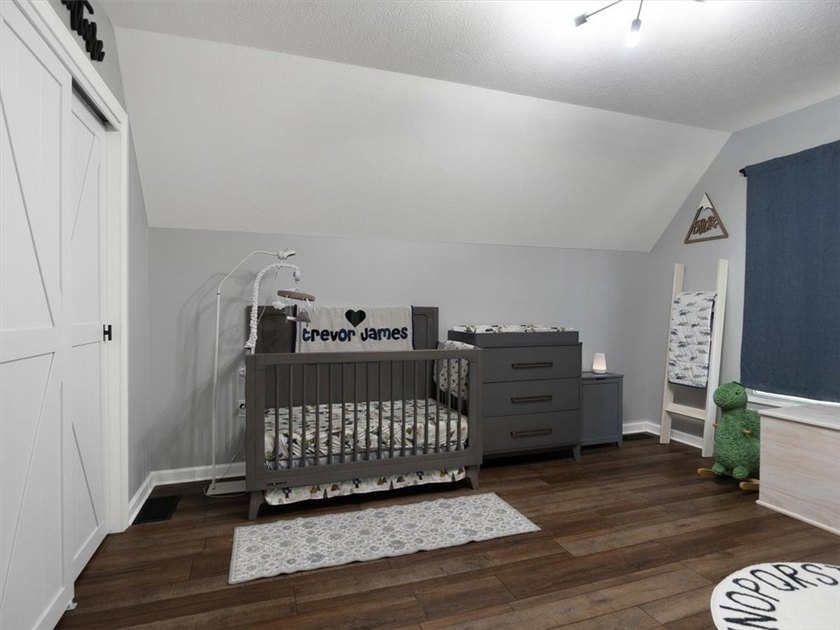 A Rare Opportunity to own a Remarkable Cape Cod that offers 2.6 - photo 32