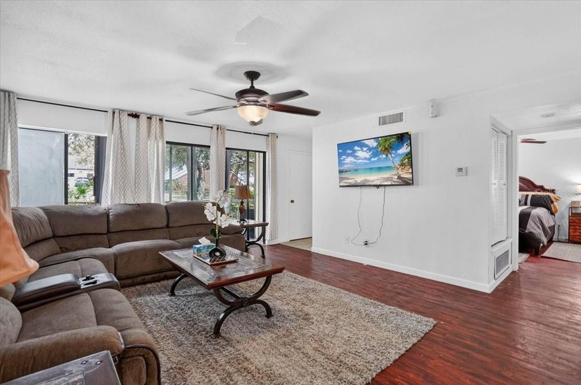 Welcome to this well-maintained, fully furnished ground-floor - photo 4