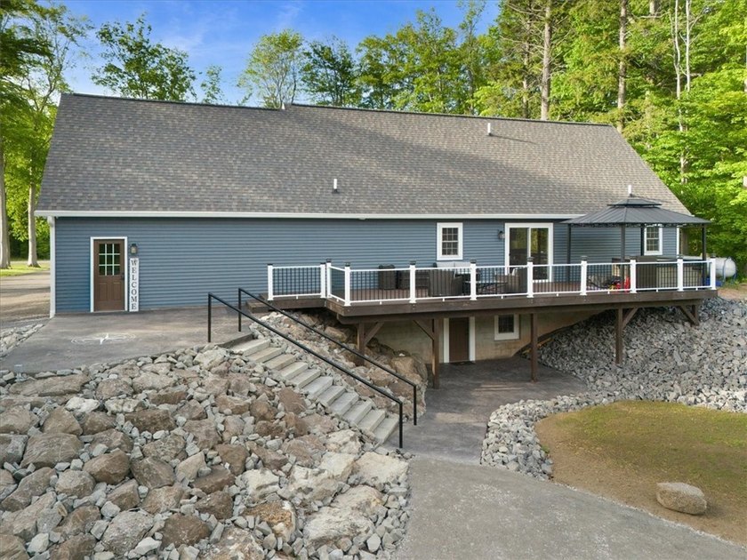 A Rare Opportunity to own a Remarkable Cape Cod that offers 2.6 - photo 44