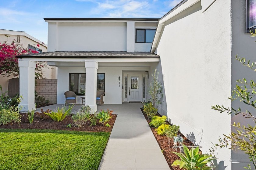 Welcome to 8711 Larkport Drive, a stunningly renovated residence - photo 4