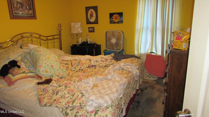 Great investment opportunity in this 3/2 brick duplex. Both - photo 10