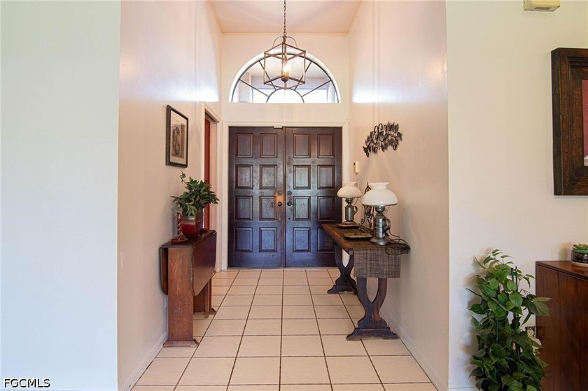 Opportunity is knocking! This spacious 4-bedroom, 3-bath home - photo 3