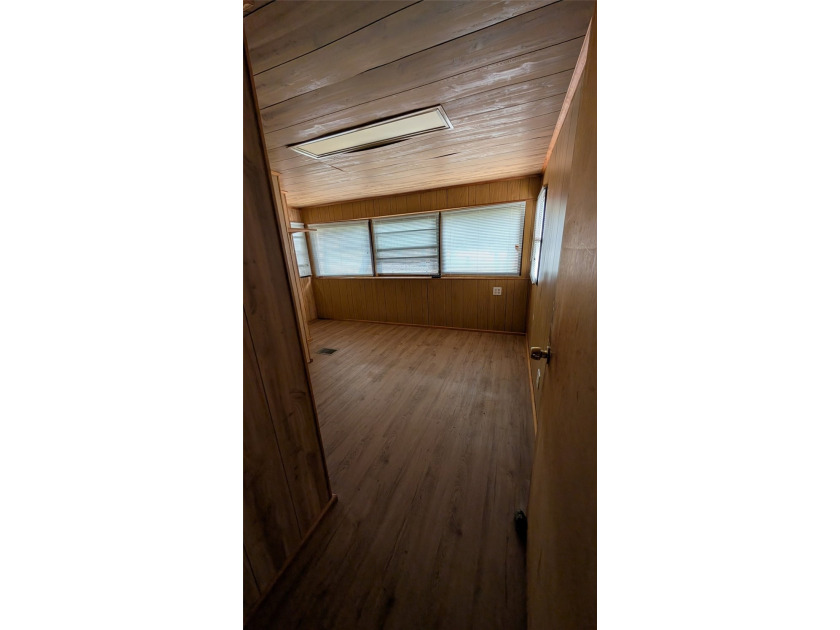 Welcome to your slice of Texas. This 1.06 acre property is - photo 7