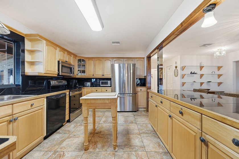 Only $242/sqft. BEST VALUE IN LAKE PLACID, FL, Welcome to Windy - photo 10