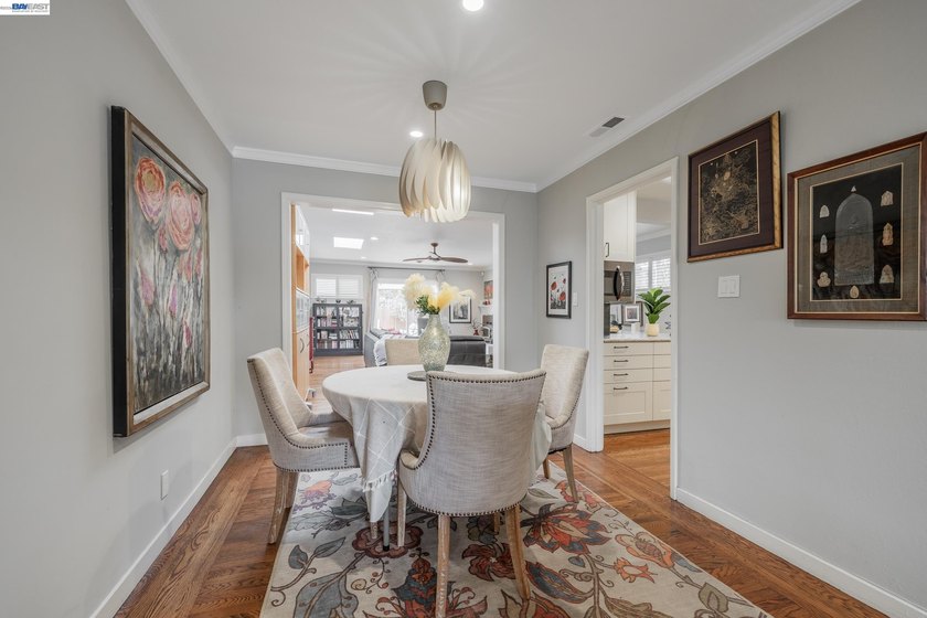 Beautifully updated home nestled in a convenient Richmond - photo 8
