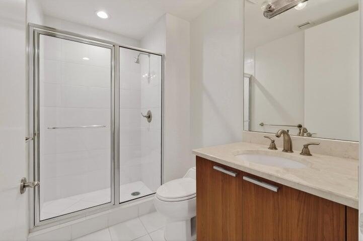 Located in the prestigious gated waterfront community of Marina - photo 35