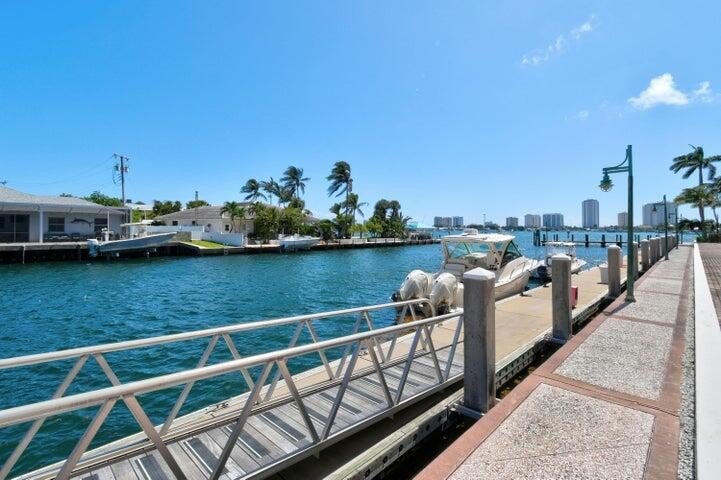 Located in the prestigious gated waterfront community of Marina - photo 46
