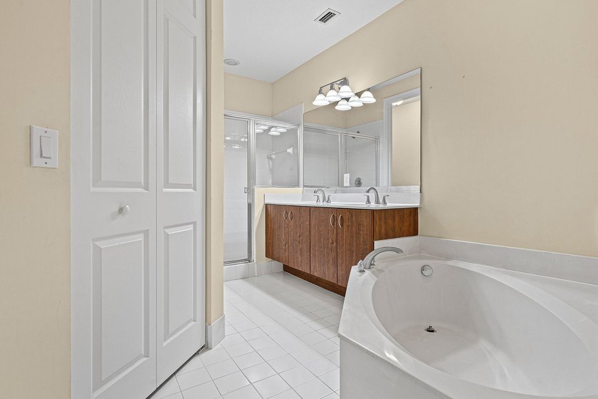 Don't miss this exceptional opportunity to own a cozy townhome - photo 18