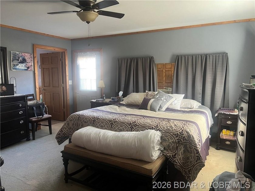This is a beautiful setting close to town but yet private. This - photo 33