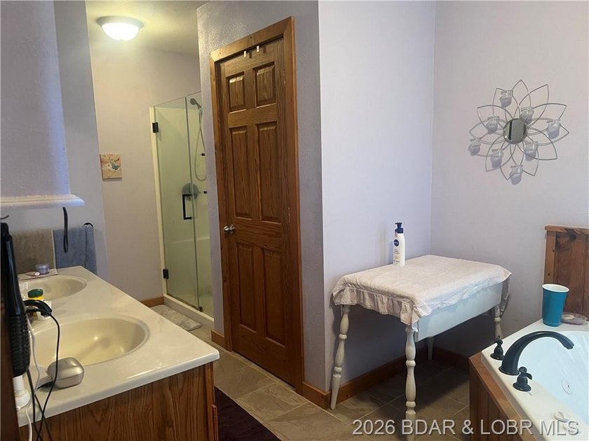 This is a beautiful setting close to town but yet private. This - photo 36