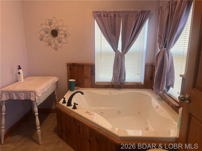 This is a beautiful setting close to town but yet private. This - photo 38
