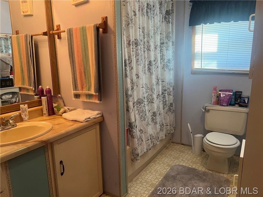 This is a beautiful setting close to town but yet private. This - photo 42