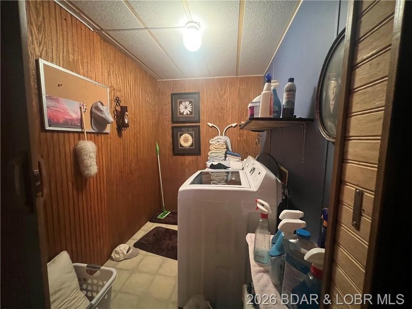 This is a beautiful setting close to town but yet private. This - photo 43