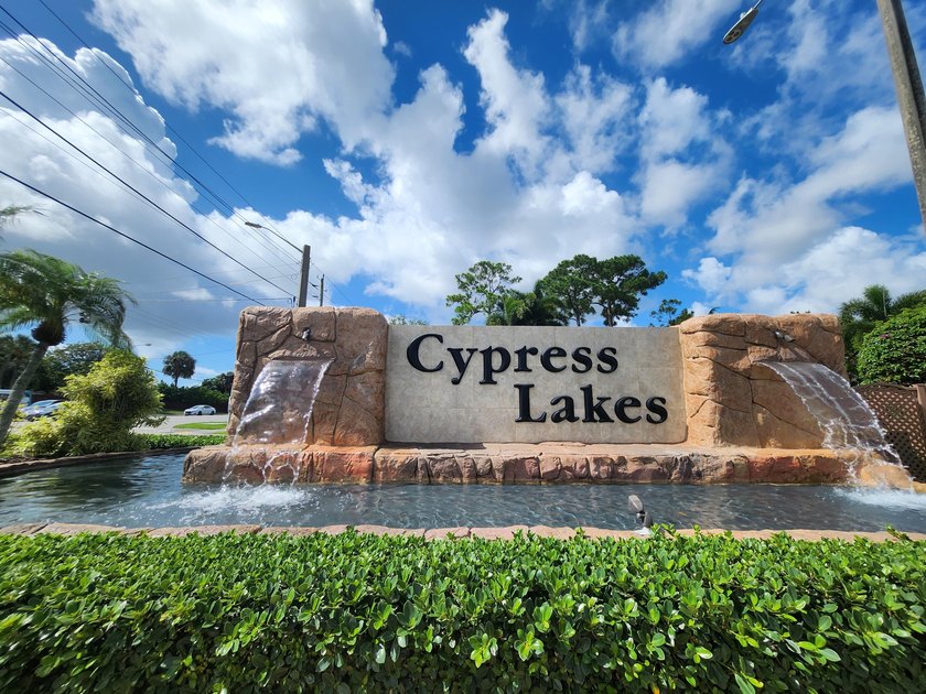 Welcome to the Cypress Lakes Active 55+ community, where you can - photo 4