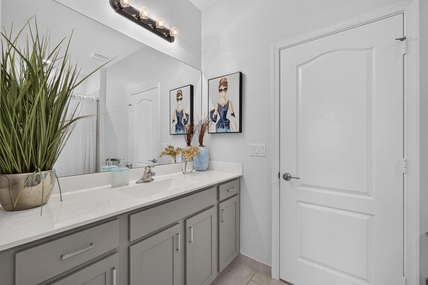 Welcome to this charming 4 bed, 3 full bath, 2 car garage home - photo 23