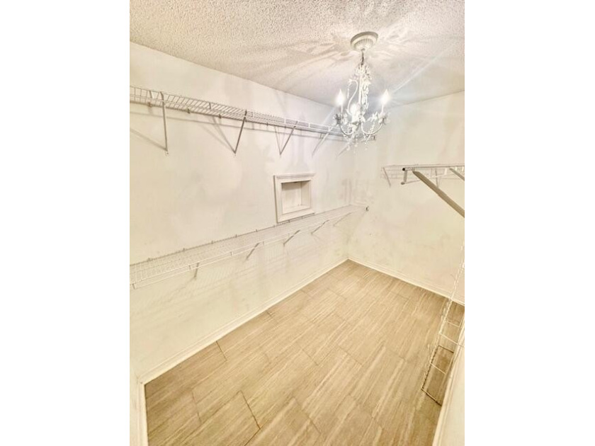 *ASSUMABLE 3.375% VA LOAN! MOTIVATED SELLER - PRICED TO SELL - - photo 24