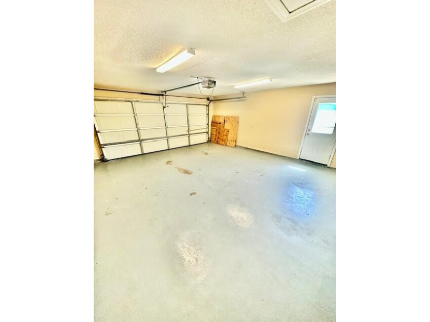 *ASSUMABLE 3.375% VA LOAN! MOTIVATED SELLER - PRICED TO SELL - - photo 32