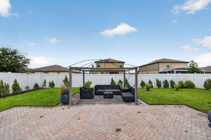 Welcome to this charming 4 bed, 3 full bath, 2 car garage home - photo 39