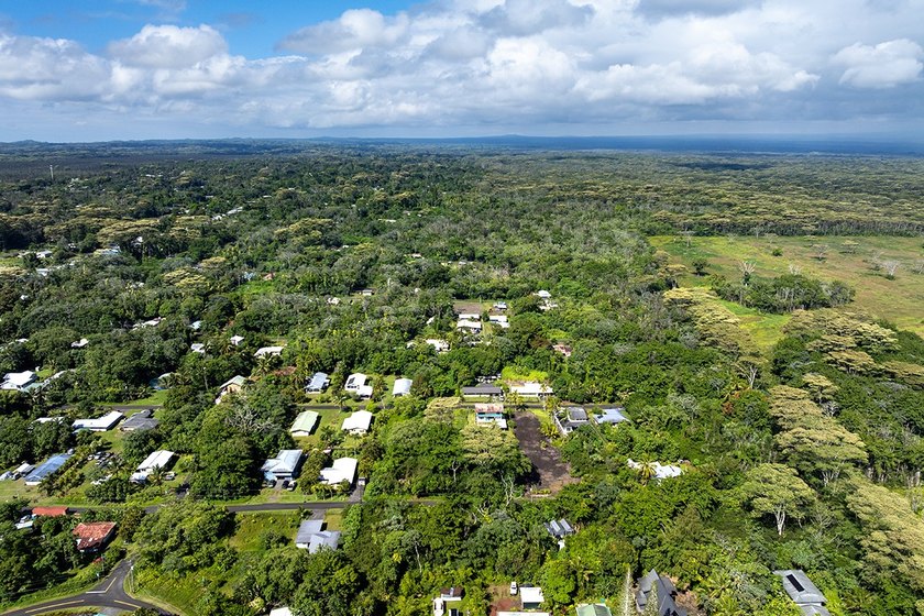 Discover the potential of this tropical homesite nestled in - photo 10