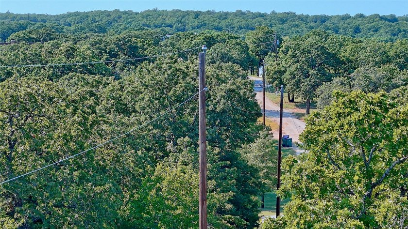 Waterfront acreage located on the west side of Lake Nocona and - photo 5