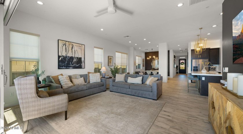Beautifully upgraded Blandford home offering 3 BRs and 3 full - photo 14