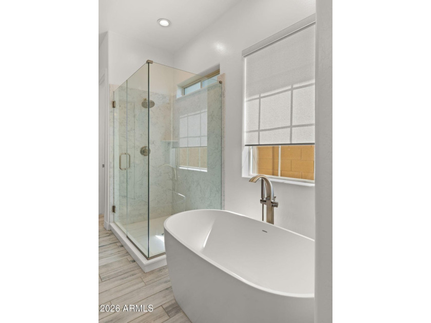 Beautifully upgraded Blandford home offering 3 BRs and 3 full - photo 18