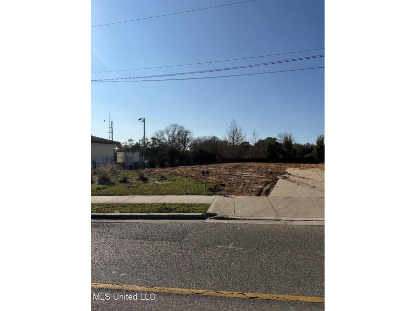 *Owner has removed car wash and foundation* cleared LOT ready to - photo 2