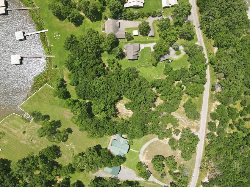 New Luxury Waterfront Construction on Lake Fork! Situated on a 0 - photo 10