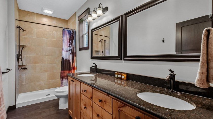 Enjoy lakefront living in this 4-bedroom, 3-bath home on scenic - photo 14