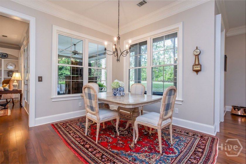 Experience the perfect marriage of traditional elegance and - photo 19