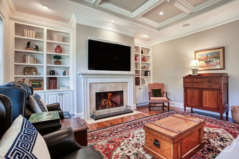 Experience the perfect marriage of traditional elegance and - photo 23