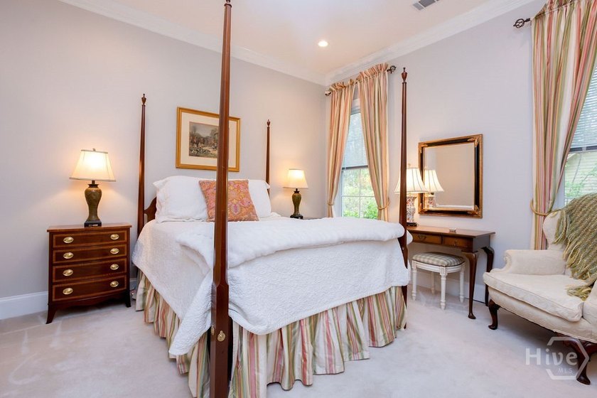 Experience the perfect marriage of traditional elegance and - photo 39