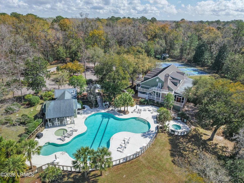 Tucked away on a quiet cul-de-sac in the gated community of Bull - photo 31