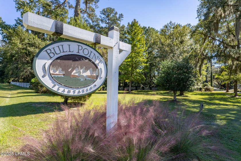 Tucked away on a quiet cul-de-sac in the gated community of Bull - photo 43
