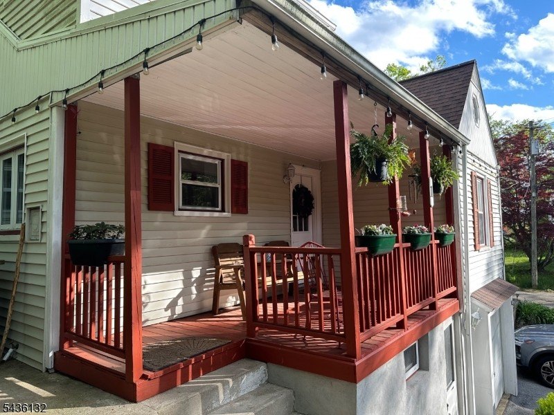 Charming custom-built Cape Cod home nestled on a prime corner - photo 2