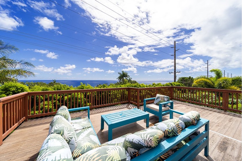 Discover the charm of the Hamakua Coast with this classic - photo 3