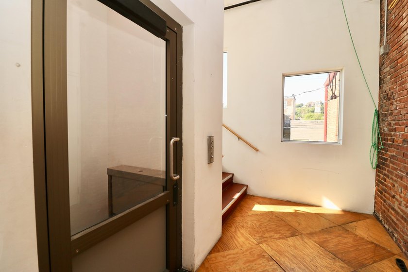 62 E 7th Street, Dubuque, IA - *The Smokestack* Offered at $685 - photo 39
