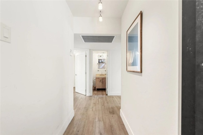 Beachfront Condo Beauty! Looking for beachfront condo with - photo 11