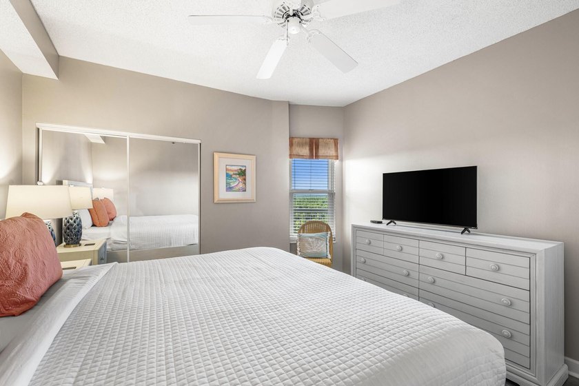 Beautiful views facing due South! Experience elevated coastal - photo 20