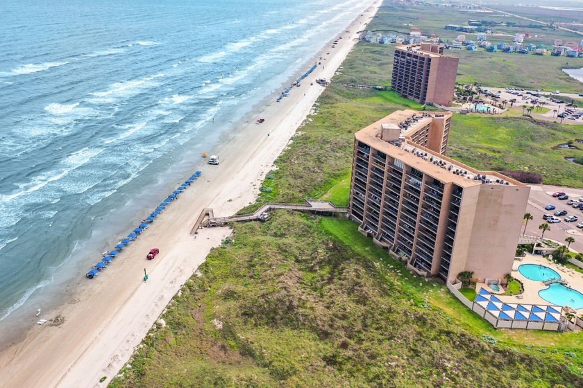 Beachfront Condo Beauty! Looking for beachfront condo with - photo 37