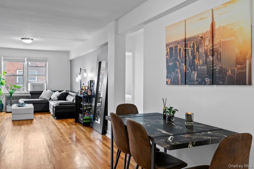 Fabulous top floor 2 bedroom unit close to the new bustling - photo 7