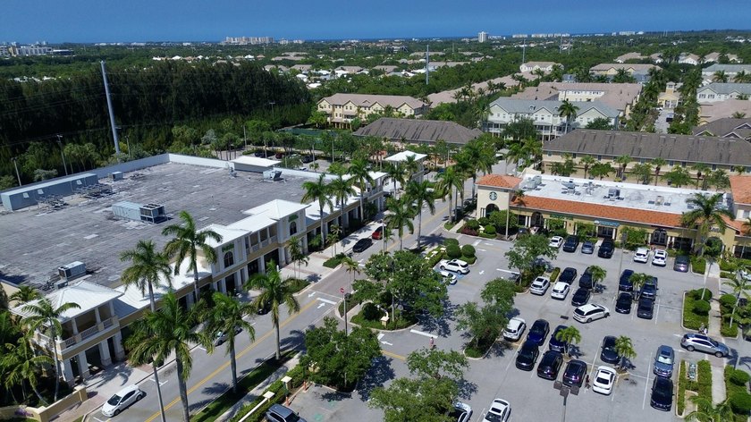 Highly sought after Sandpiper Cove Botanica townhome, In the - photo 39