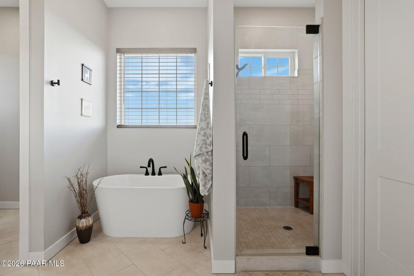 Experience elevated country living in the highly sought-after - photo 14