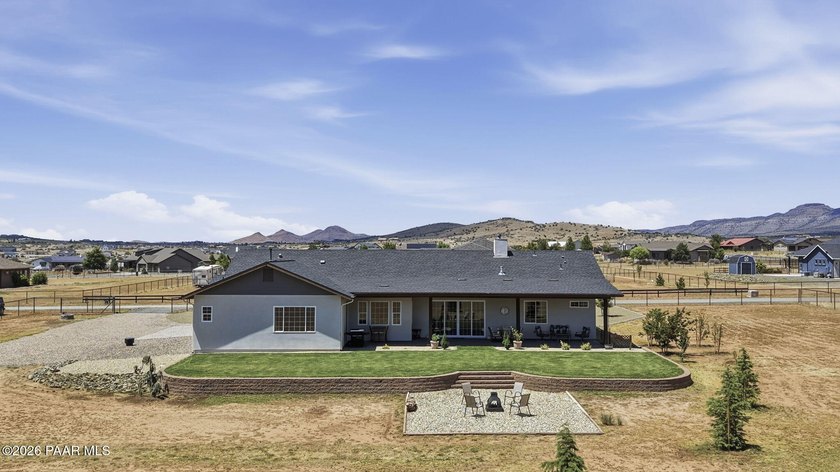 Experience elevated country living in the highly sought-after - photo 25