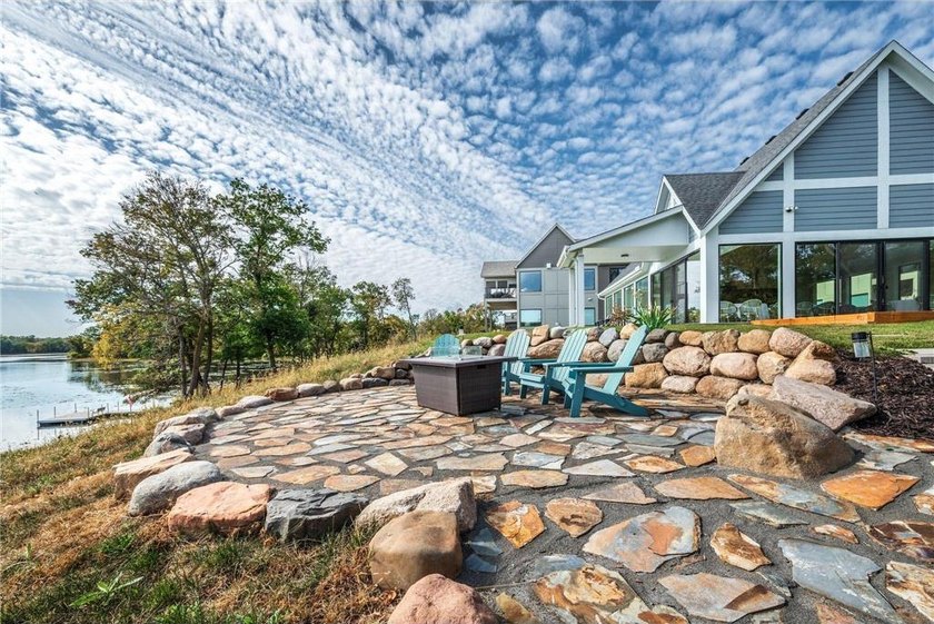 Welcome to elevated lake living at Linden Cove - an intimate - photo 43