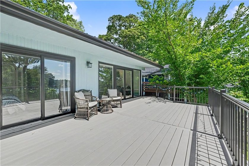 Completely renovated from top to bottom, this beautifully - photo 6
